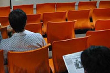 Đã có cổ phiếu xuống dưới mệnh giá