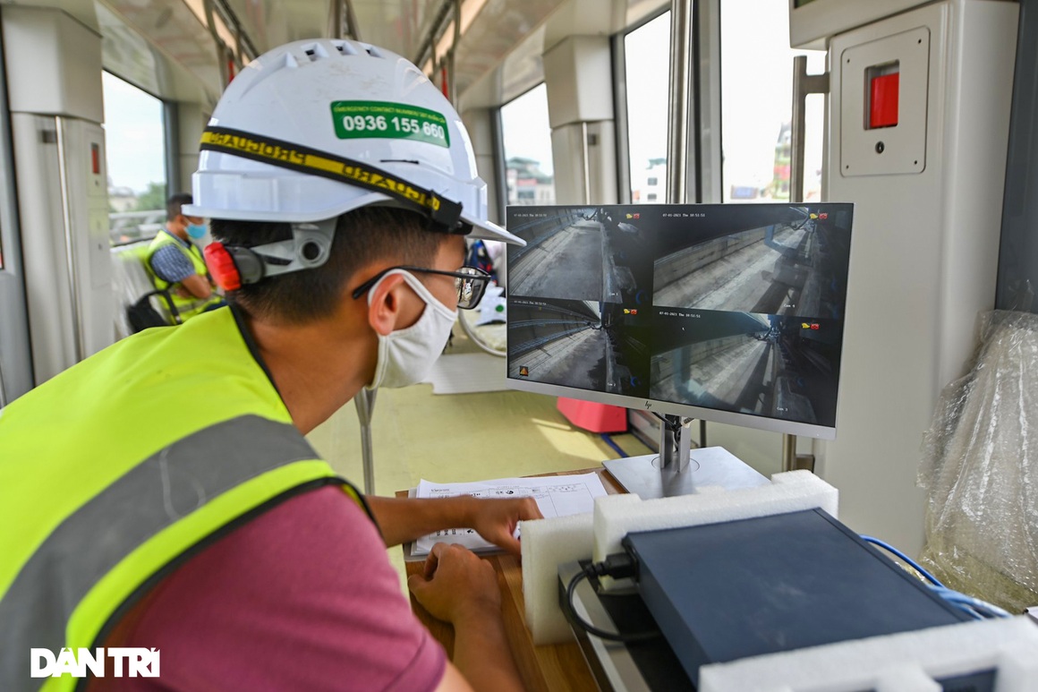 Cận cảnh đoàn tàu chạy thử toàn tuyến phần trên cao Metro Nhổn - ga Hà Nội - 7 Cận cảnh đoàn tàu chạy thử toàn tuyến phần trên cao Metro Nhổn - ga Hà Nội - 7