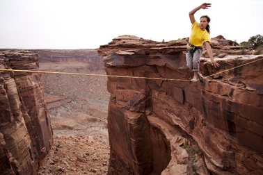 Hết hồn với những trò chơi chỉ dành cho du khách “không sợ chết”