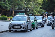Hiệp hội taxi 3 miền đề xuất dừng thí điểm Grab, chờ nghị định mới