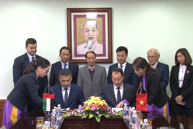 Vinacomin và Emirates Global Aluminum ký kết hợp đồng cung cấp alumina trong 3 năm liên tiếp.