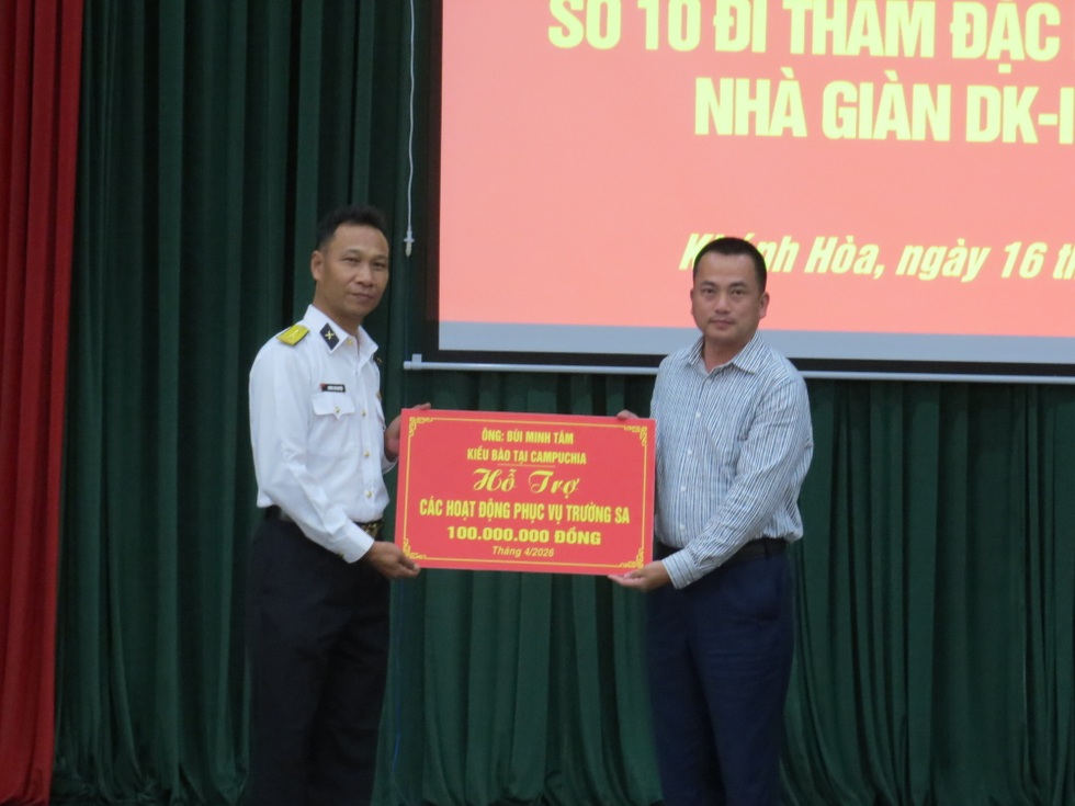 Tiếng nhạc Tiến quân ca giữa sóng Trường Sa và lời thề son sắt hòa vào Biển Đông - 4