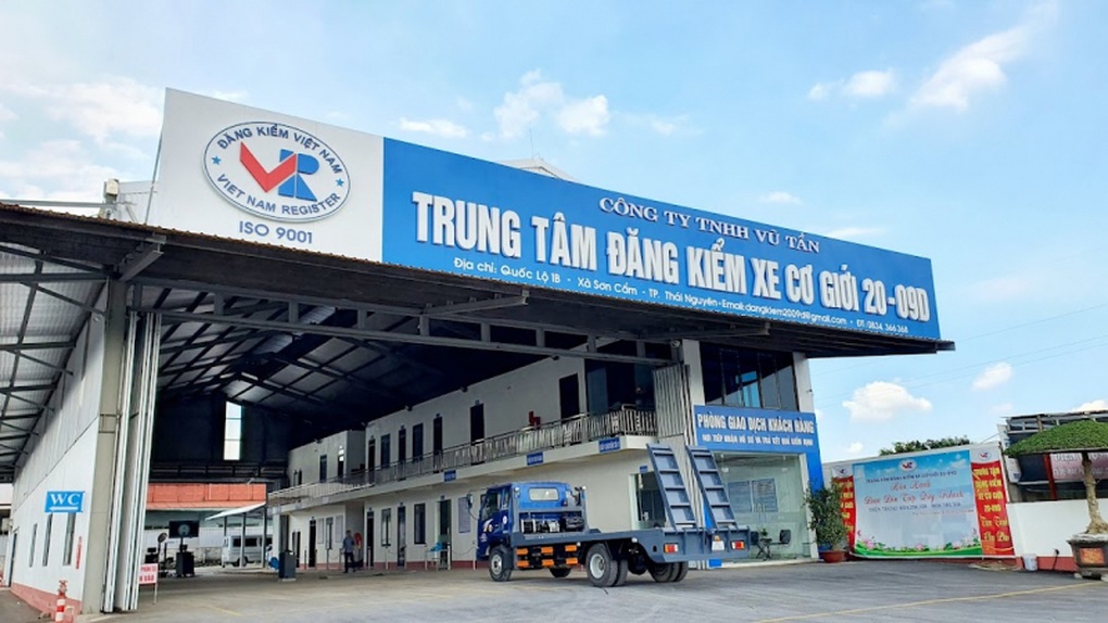 Khởi tố một nhà báo liên quan đến sai phạm tại trung tâm đăng kiểm - 1 Khởi tố một nhà báo liên quan đến sai phạm tại trung tâm đăng kiểm - 1