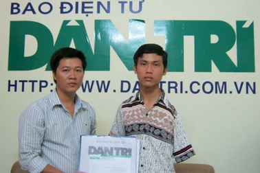 Bạn đọc tiếp sức tới “thí sinh đi thi ĐH với 1 cánh tay”