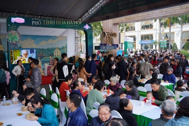 Cùng ăn Phở Đệ Nhất và chia sẻ yêu thương