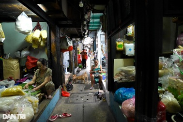 Vấn đề sống còn của TPHCM là giải quyết nhà ở cho người dân các khu ổ chuột