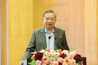 Tổng Bí thư Tô Lâm: "Không thể biến trường học thành nơi làm dịch vụ"