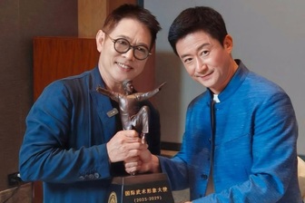 Trẻ trung bất ngờ ở tuổi 62, Lý Liên Kiệt vướng tin đồn cấy ghép nội tạng