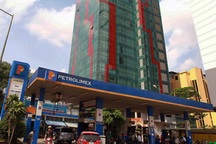 Hà Nội: Hàng chục cây xăng “nằm gọn” giữa khu dân cư