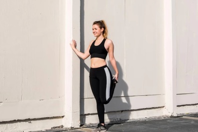 Sau tuổi 40, chỉ đi bộ có giúp giảm mỡ bụng?