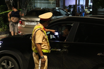 Thầy giáo điều khiển xe dạy lái, vi phạm nồng độ cồn kịch khung