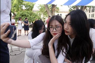 Viết cho con nhân mùa bế giảng 2022…