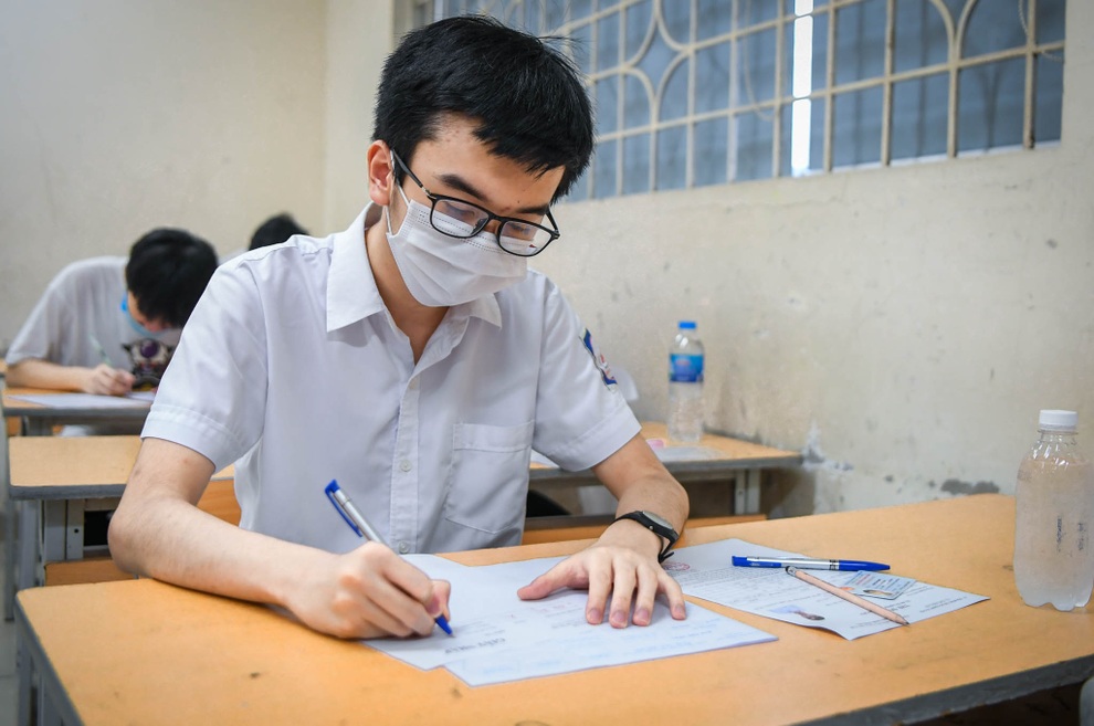 Yêu cũng phải có lập trình và lỗi dở khóc dở cười ở bài thi môn Ngữ văn - 1 Yêu cũng phải có lập trình và lỗi dở khóc dở cười ở bài thi môn Ngữ văn - 1