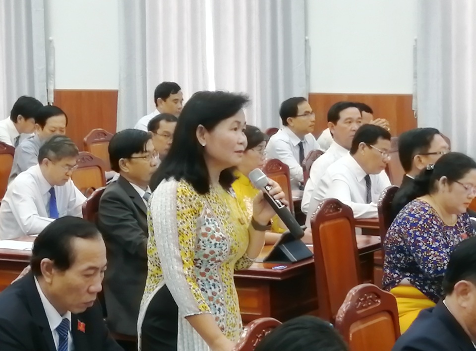 Sở Xây dựng bị “truy” công trình sai phép, Sở Nông nghiệp được hỏi bao giờ hết ngập - 1 Sở Xây dựng bị “truy” công trình sai phép, Sở Nông nghiệp được hỏi bao giờ hết ngập - 1