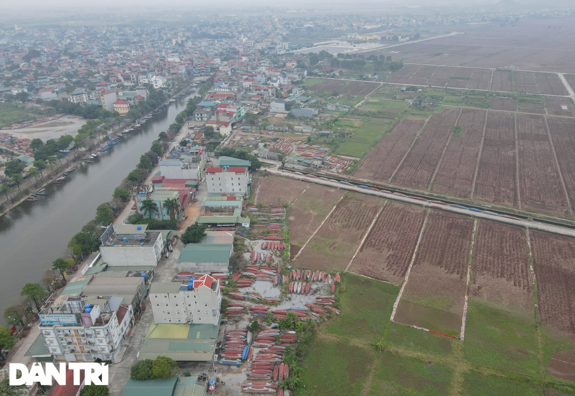 Hàng nghìn con đò nằm úp, Chùa Hương ảm đạm chưa từng có ngày đầu năm - 13 Hàng nghìn con đò nằm úp, Chùa Hương ảm đạm chưa từng có ngày đầu năm - 13