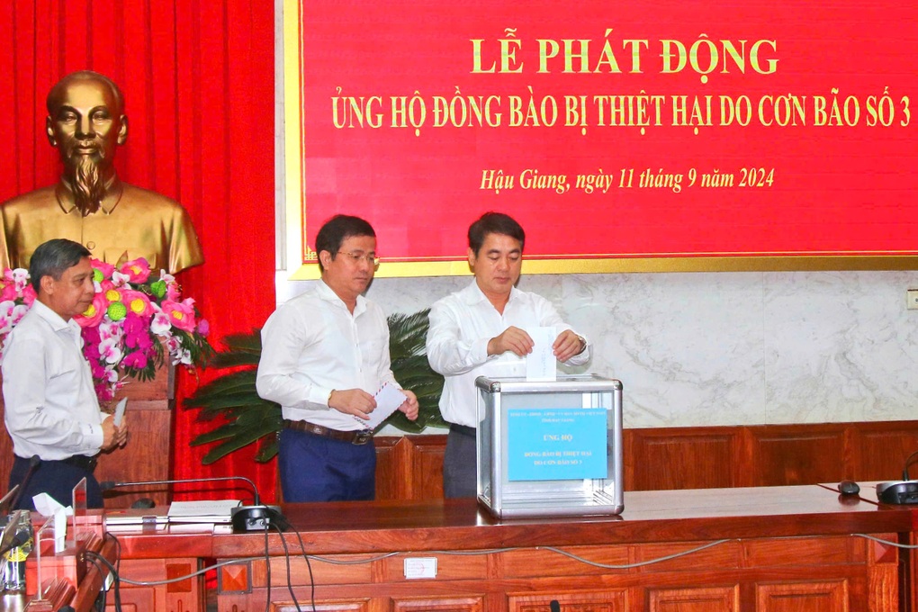 Nhiều tỉnh miền Tây chung tay hướng về các tỉnh miền Bắc bị bão lũ - 3 Nhiều tỉnh miền Tây chung tay hướng về các tỉnh miền Bắc bị bão lũ - 3