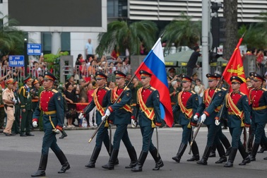 Hé lộ điều đặc biệt về chỉ huy đoàn quân đội Nga tại lễ diễu binh 2/9