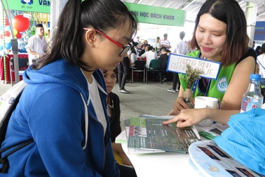 Trường ĐH Thủ Dầu Một và ĐH Kinh tế - Luật TPHCM công bố điểm sàn xét tuyển