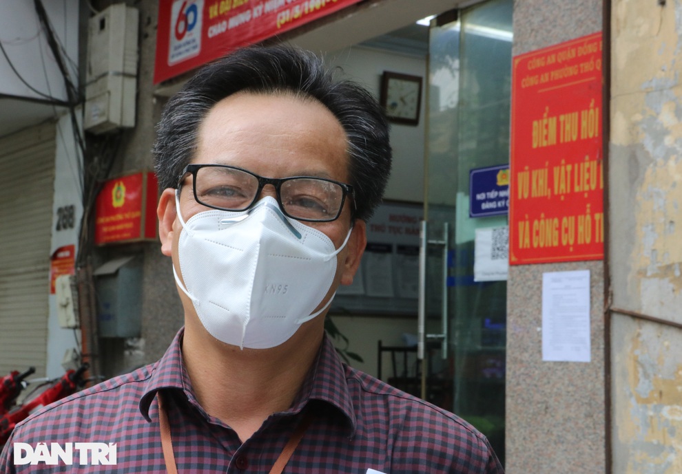 Nếm trải cuộc sống trong khu vực phong tỏa 1.300 dân ở Hà Nội - 2 Nếm trải cuộc sống trong khu vực phong tỏa 1.300 dân ở Hà Nội - 2