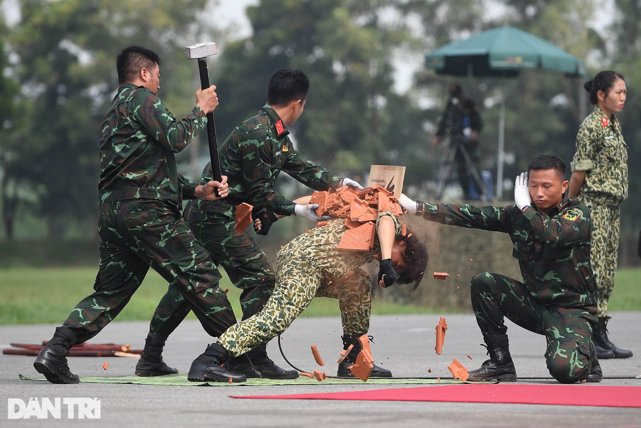 Việt Nam giành Cúp vàng Xạ thủ bắn tỉa Army Games 2021 ở Lễ bế mạc - 17 Việt Nam giành Cúp vàng Xạ thủ bắn tỉa Army Games 2021 ở Lễ bế mạc - 17