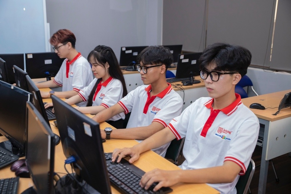 FPT hợp tác Jetking Ấn Độ chuyển giao chương trình đào tạo AI Agent - 4 FPT hợp tác Jetking Ấn Độ chuyển giao chương trình đào tạo AI Agent - 4