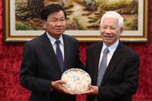 Tổng Bí thư, Chủ tịch nước Lào thăm Bến Nhà Rồng, gặp các nguyên lãnh đạo