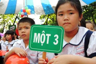 TP.HCM: Siết chạy trường bằng đường hộ khẩu