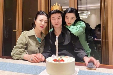 Cha và mẹ của Phạm Băng Băng trẻ đẹp đáng kinh ngạc ở tuổi 70