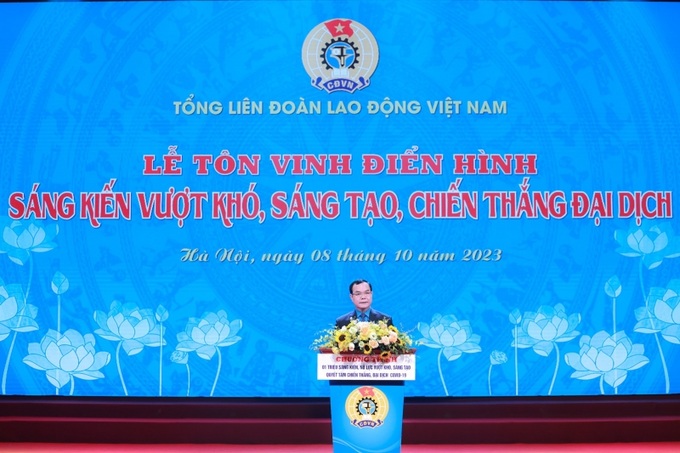 Chủ tịch Tổng LĐLĐ Việt Nam biểu dương hơn 2 triệu đoàn viên, công nhân, viên chức, người lao động đã gửi sáng kiến tham gia Chương trình.