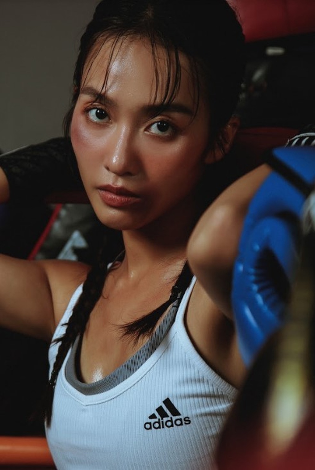 Khả Ngân tái hiện hình ảnh boxing girl 10 năm trước gây sốt - 9 Khả Ngân tái hiện hình ảnh boxing girl 10 năm trước gây sốt - 9