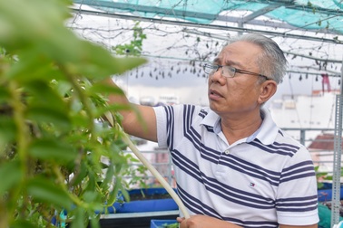 Trung Dân: Bị dè bỉu vì đi xe cà tàng, U60 viên mãn bên "vợ được chỉ định"