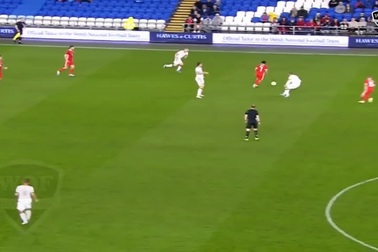 Điều gì ở ngôi sao trẻ Joe Rodon khiến Man Utd bị thu hút?