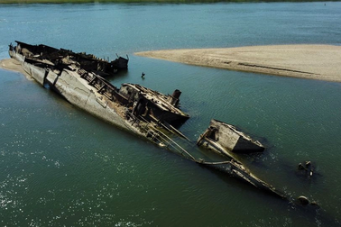 20 chiến hạm thời phát xít Đức bất ngờ lộ thiên