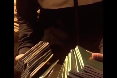 Bới rác tìm 29 cuốn hộ chiếu thất lạc