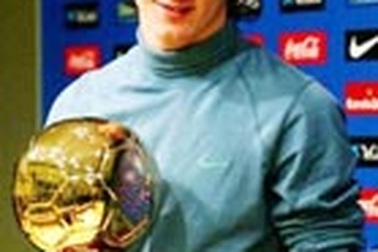 Lionel Messi: Cầu thủ trẻ xuất sắc nhất châu Âu 2005