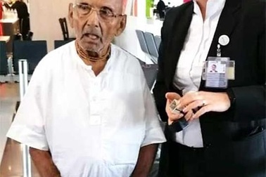 Hành khách khiến nhân viên sân bay hoảng hồn vì... sống qua 3 thế kỷ