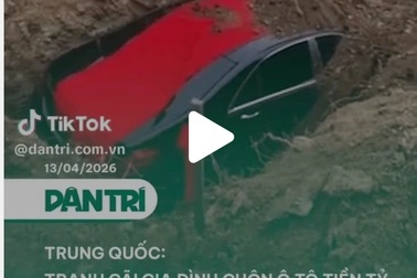 KT test - Trung Quốc: Tranh cãi gia đình chôn ô tô tiền tỷ xuống mộ cho người đã khuất
