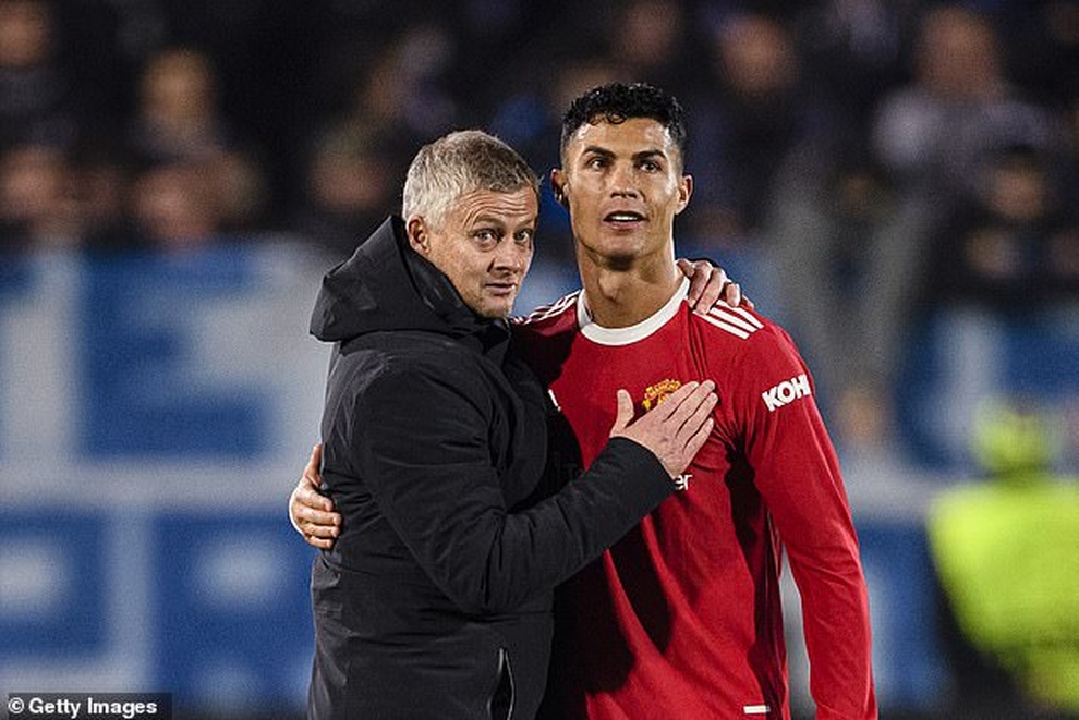 C.Ronaldo có phải vấn đề khiến HLV Solskjaer bay ghế? - 1 C.Ronaldo có phải vấn đề khiến HLV Solskjaer bay ghế? - 1