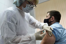 Nga nộp đơn hối thúc WHO phê duyệt nhanh vắc xin Covid-19