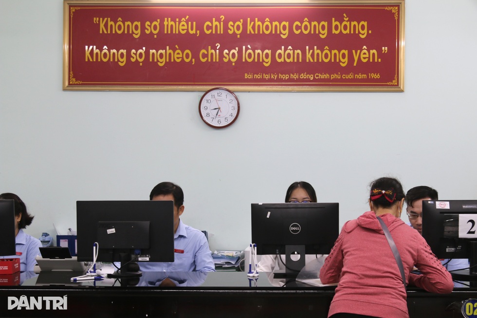 Phục vụ dân tại “siêu phường” 221.000 người - 6 Phục vụ dân tại “siêu phường” 221.000 người - 6