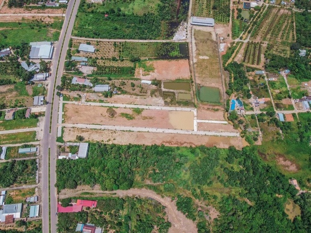 Rao bán nhà hàng loạt ở phố kim cương Hà Nội, lộ lời lãi đại gia địa ốc - 3 Rao bán nhà hàng loạt ở phố kim cương Hà Nội, lộ lời lãi đại gia địa ốc - 3