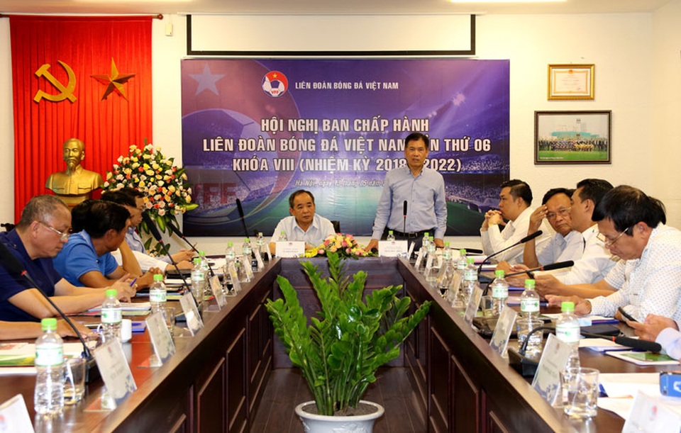 Đại hội thường niên VFF: Liên đoàn nhận lời hứa được bù lỗ - 1 Đại hội thường niên VFF: Liên đoàn nhận lời hứa được bù lỗ - 1