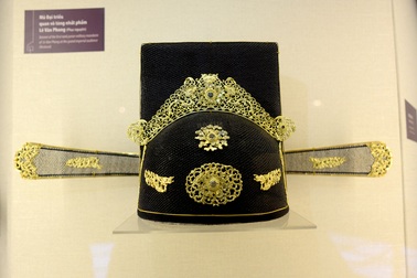 Chiêm ngưỡng những bộ trang phục, vật dụng cung đình triều Nguyễn