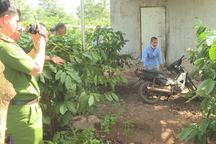 Thực nghiệm hiện trường vụ chém người tử vong tại mâm cơm