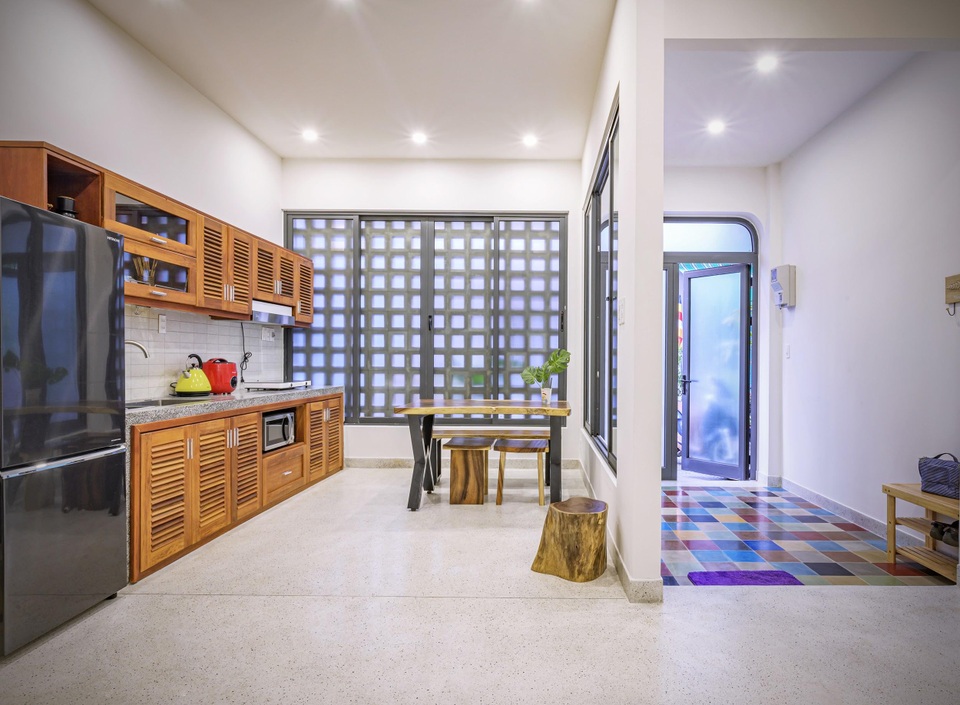 Xây dựng chỉ 750 triệu đồng, nhà trong hẻm Đà Nẵng vẫn sang chảnh không ngờ - 9 Xây dựng chỉ 750 triệu đồng, nhà trong hẻm Đà Nẵng vẫn sang chảnh không ngờ - 9