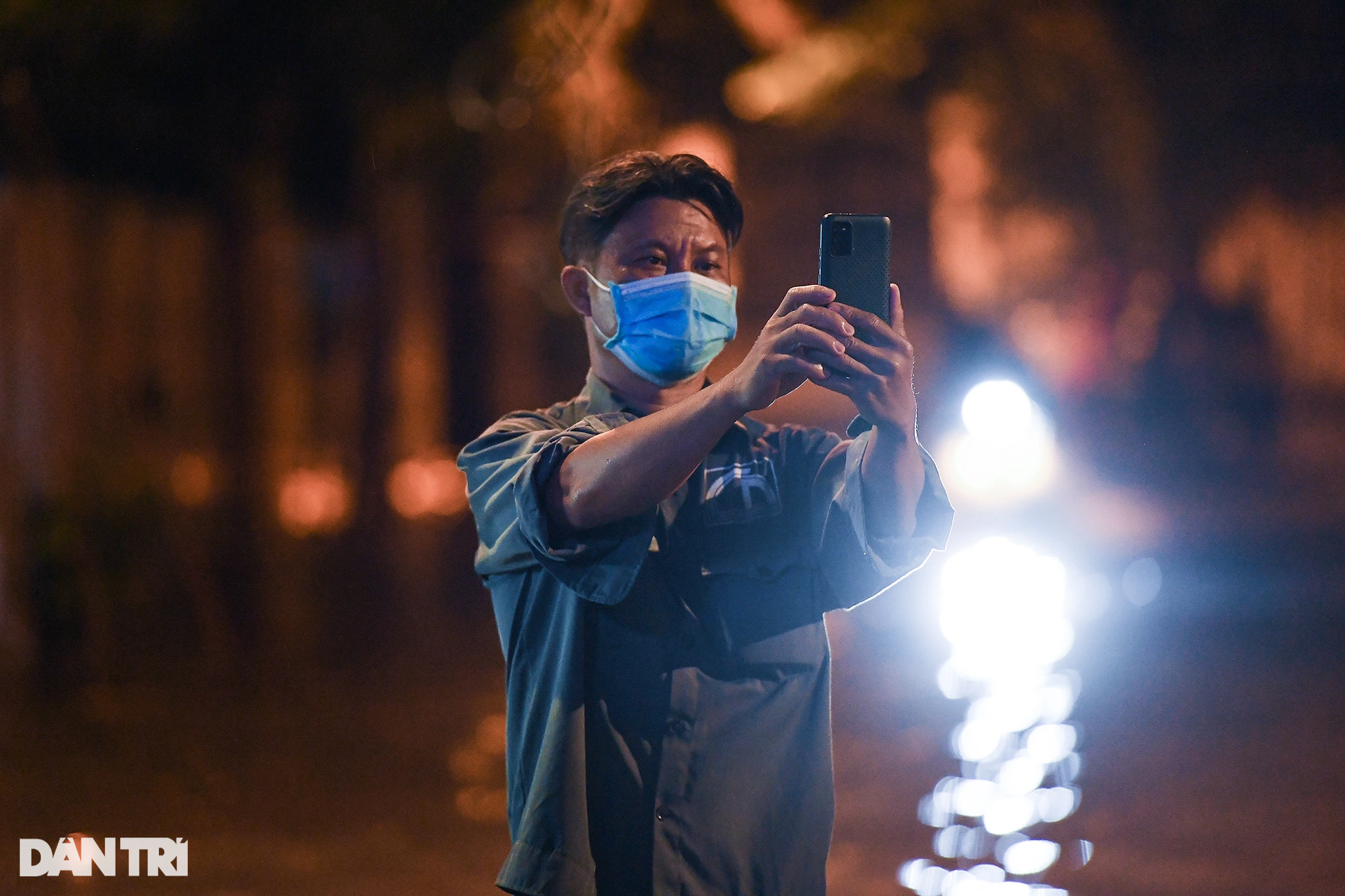 Khu nhà giàu Thảo Điền lại ngập sâu sau mưa lớn - 6 Khu nhà giàu Thảo Điền lại ngập sâu sau mưa lớn - 6