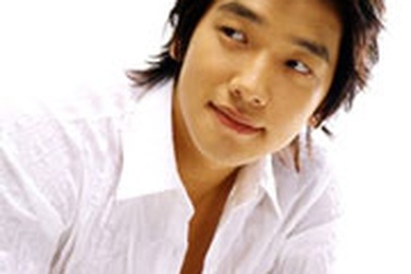 Top 10 diễn viên nam Hàn Quốc… mắt một mí