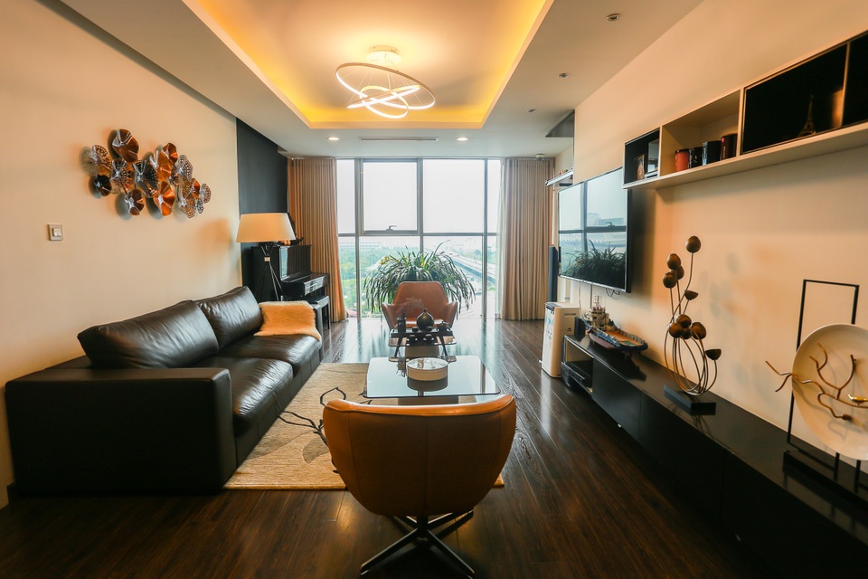 Ngôi nhà với ban công đẹp như cổ tích của nữ nhà báo điều tra nổi tiếng VTV - 2 Ngôi nhà với ban công đẹp như cổ tích của nữ nhà báo điều tra nổi tiếng VTV - 2