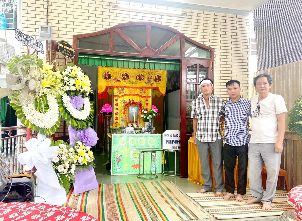 Lễ tang tài tử Thương Tín ở quê nhà: Không kèn trống, khách viếng thưa thớt - 1