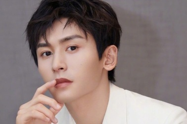 Trương Triết Hạn suy sụp, gia đình bị ảnh hưởng sau lệnh "cấm sóng"